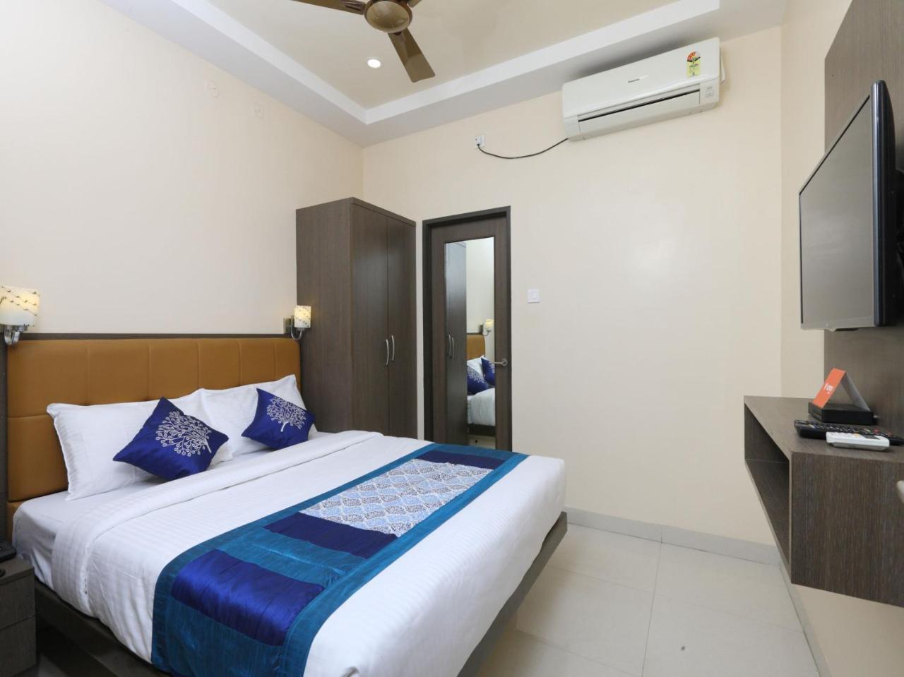 ホテル Oyo 14934 Kalyani Grand チェンナイ エクステリア 写真