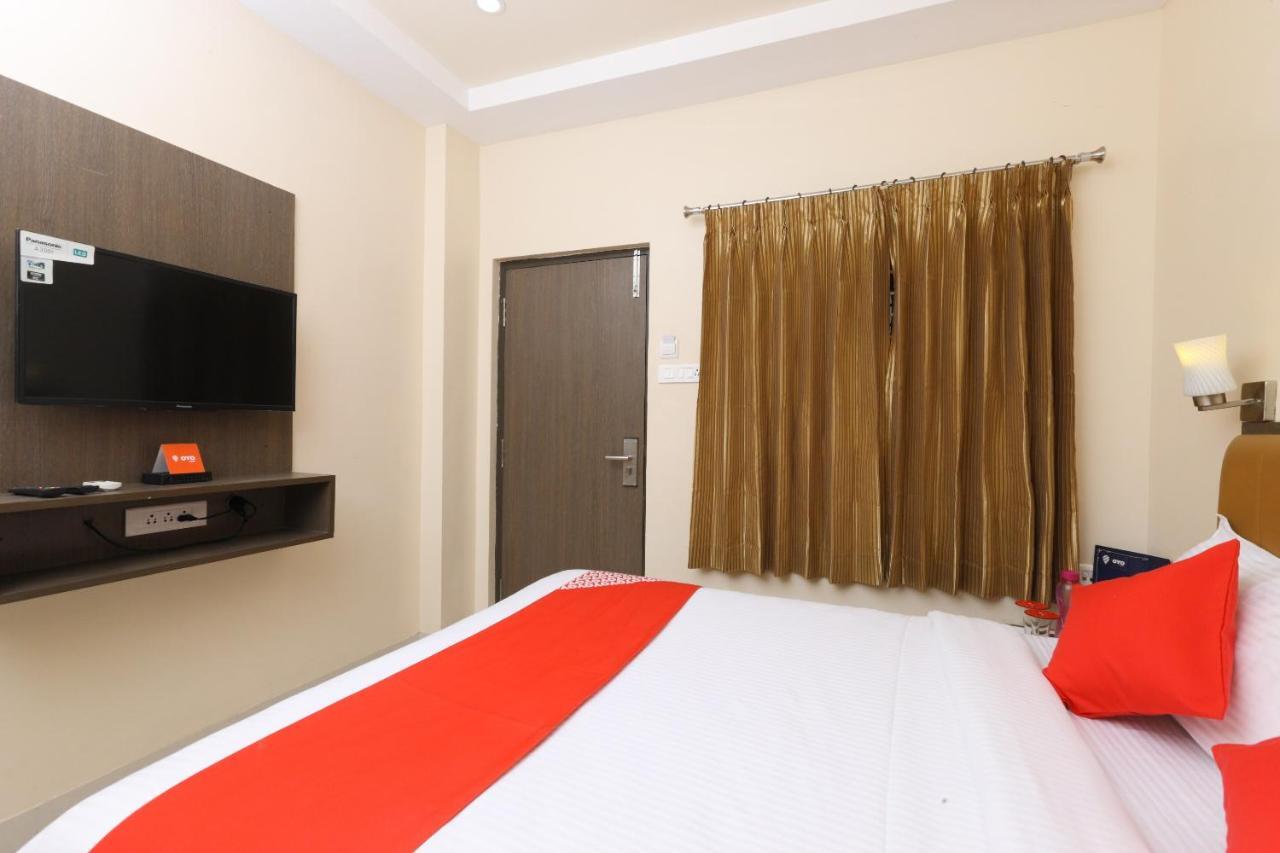 ホテル Oyo 14934 Kalyani Grand チェンナイ エクステリア 写真